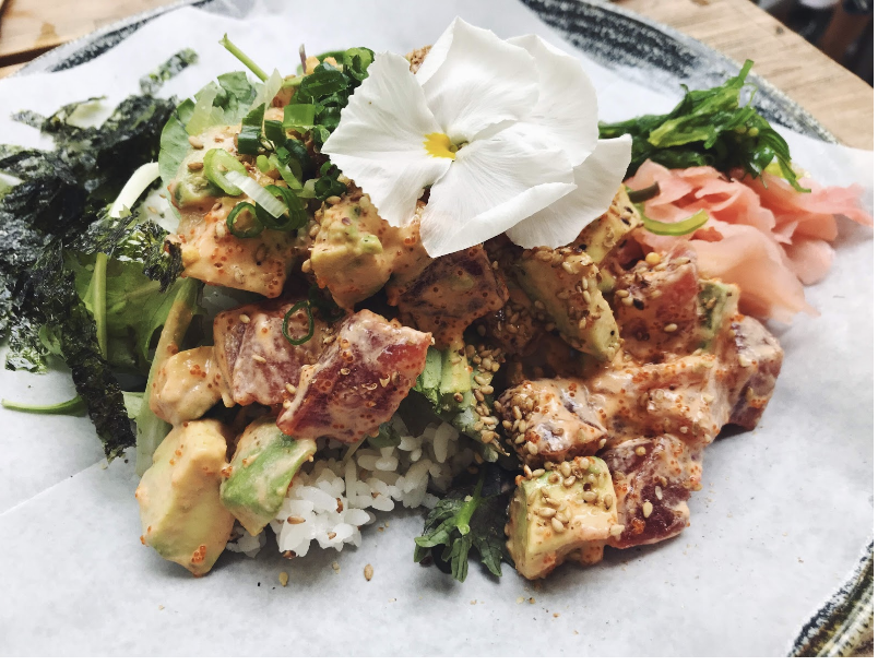 Instagram-worthy poke bowl at Island Vintage Coffee